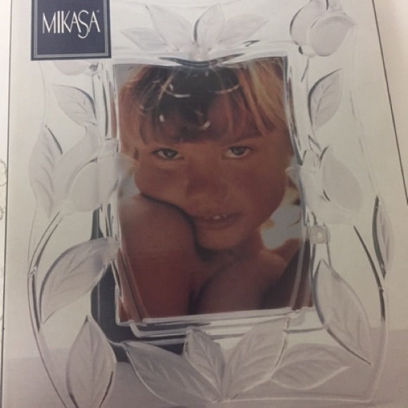 Mikasa picture frame - Picture 2 of 3